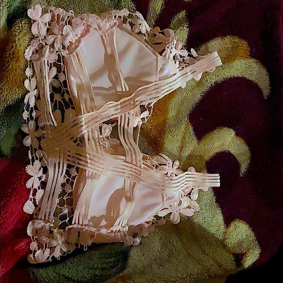 Designed bra - Picture 2 of 2